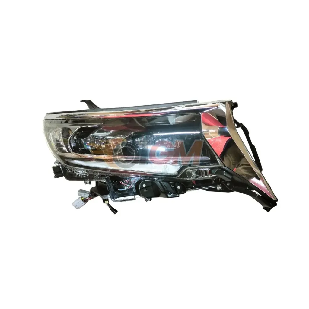 Aftermarket right-side head lamp for Toyota Prado FJ150 (2018)